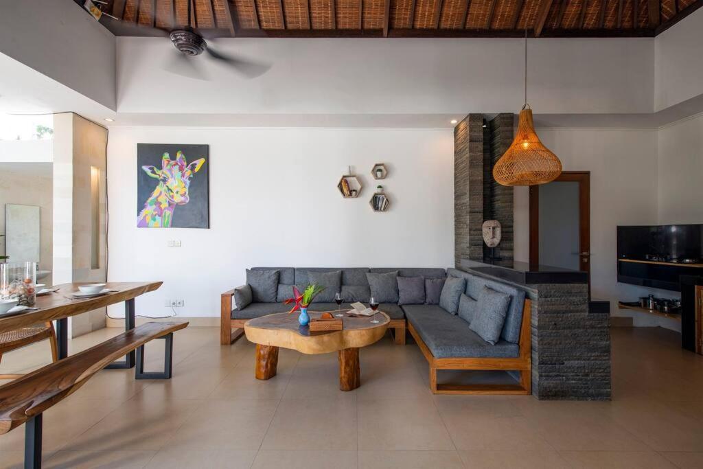 Private Tiaga - Premium & Peaceful In The Heart Of * Seminyak (Bali)