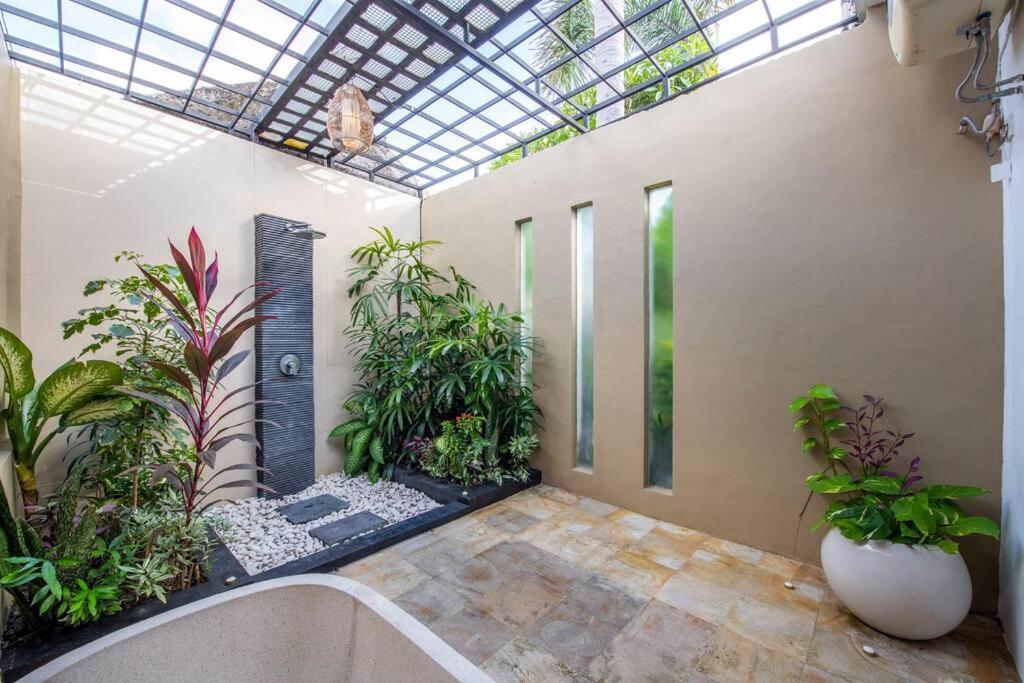 Private Tiaga - Premium & Peaceful In The Heart Of Villa *
